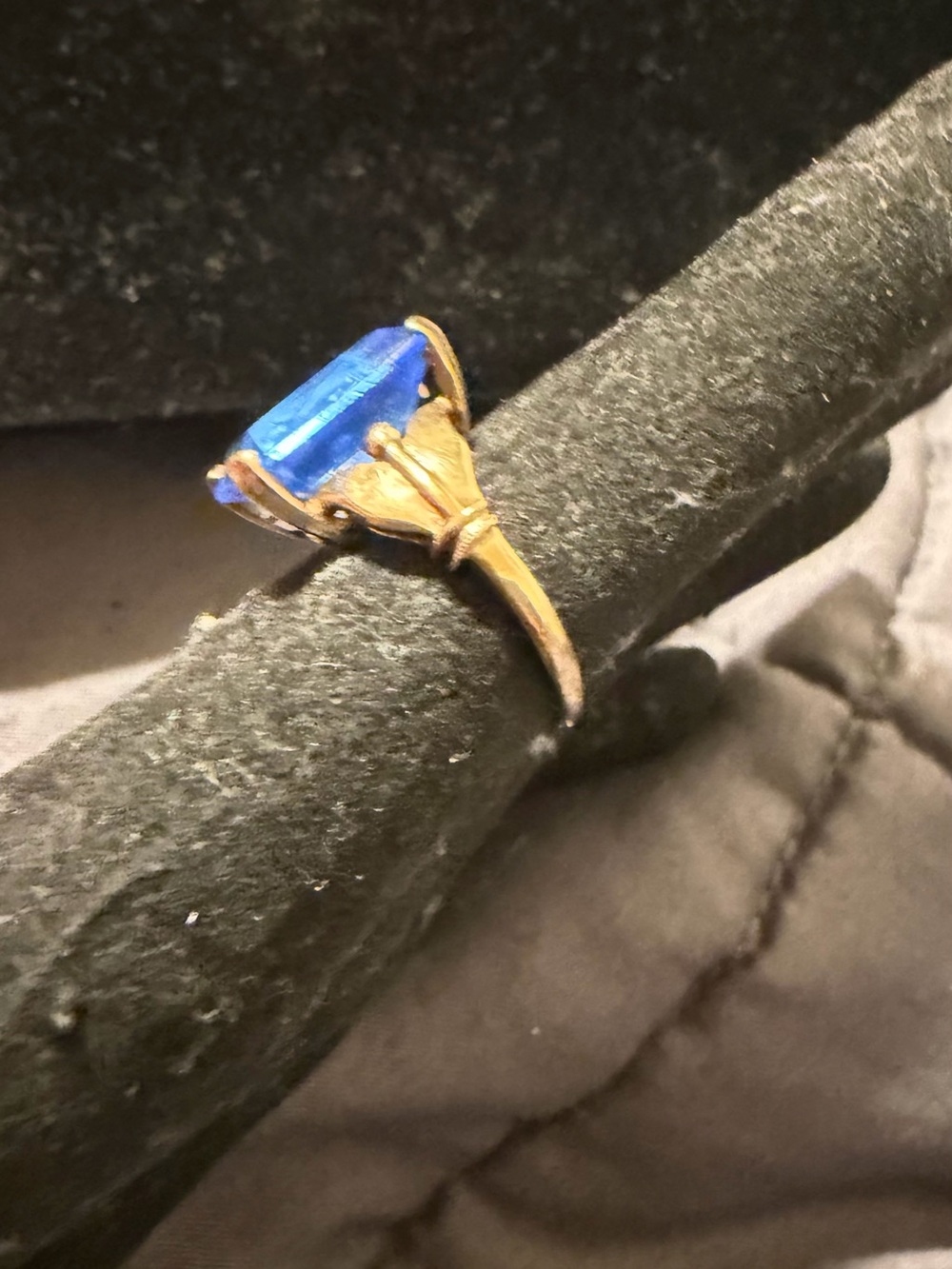 Vintage 10K Yellow Gold Blue Spinel? Emerald Cut Gemstone Statement Ring